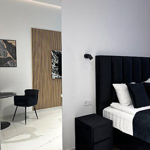 V21 Luxury Apartments